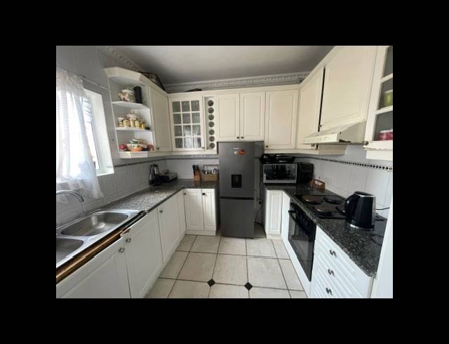 2 BEDROOM APARTMENT FOR SALE IN MUSGRAVE